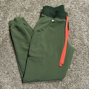 Figs Zamora petite jogger scrub pants